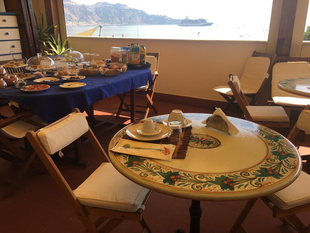 B&B Baia Delle Sirene Giardini Naxos Exteriér fotografie